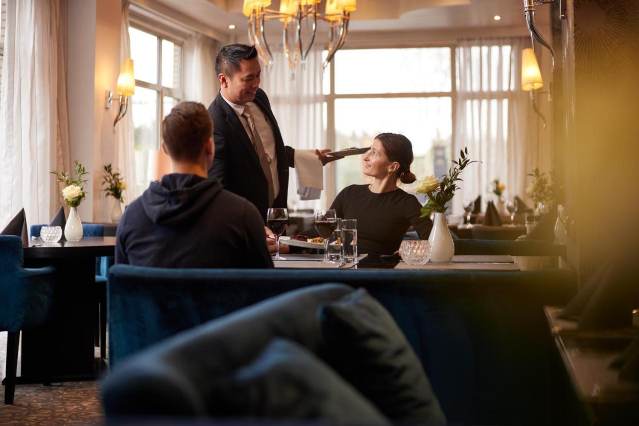 Hotel Gladbeck Van Der Valk Bagian luar foto